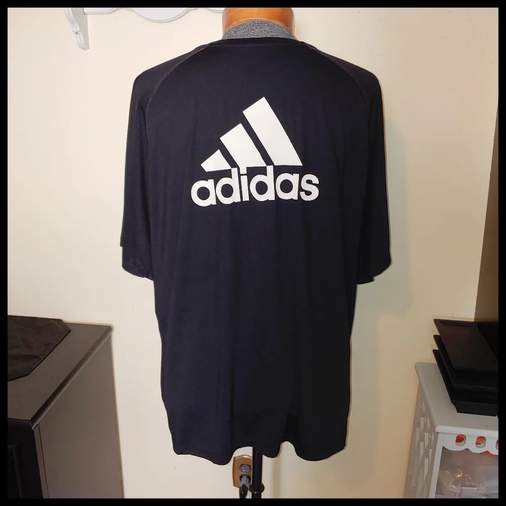 Adidas Black T-shirt
